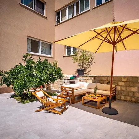 Villa Providenca Celopeci Exterior photo