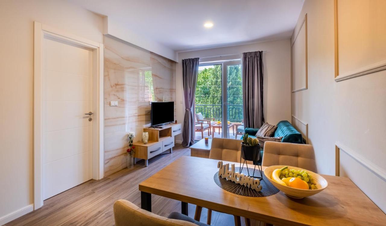Apartment Providenca Celopeci